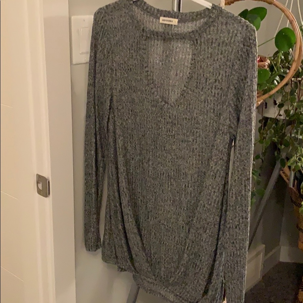 Key hole neck sweater